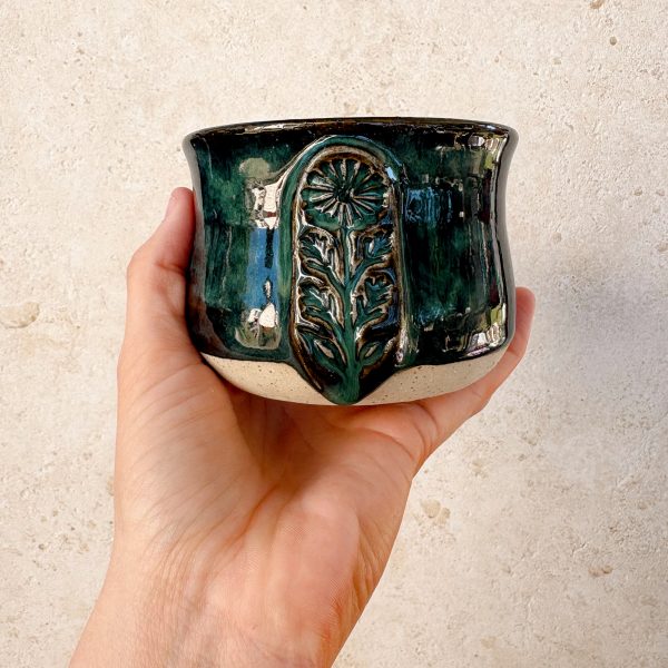 Daisy Mug in Abyss