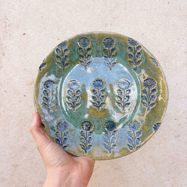 Cobalt Daisy Plate (seconds slight imperfection)